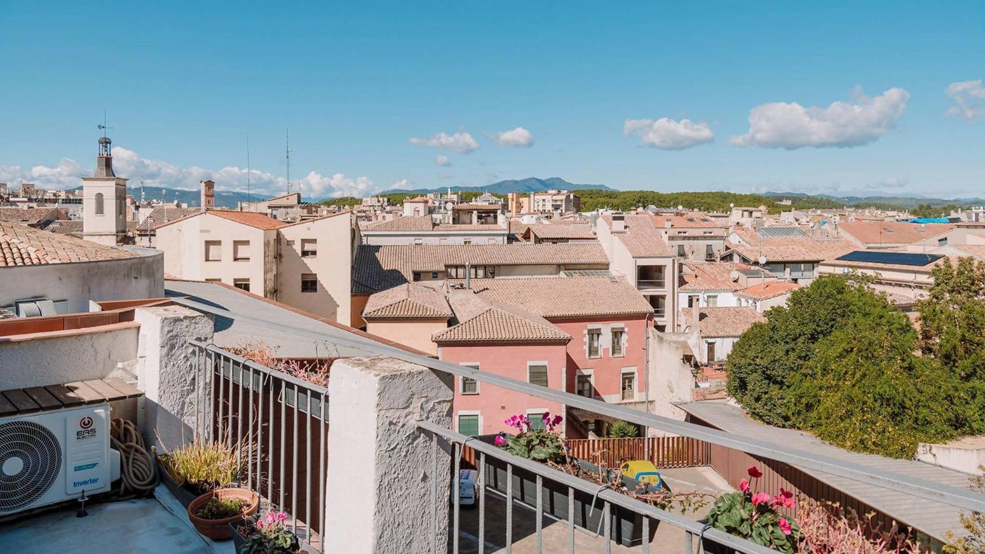 Romantic Duplex With Terrace And Great Views Gerona Habitación foto